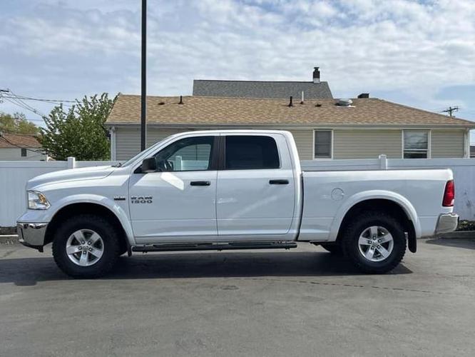 2018 ram 1500 crew cab lone star pickup 4d 6 1/3 ft in belford, new jersey