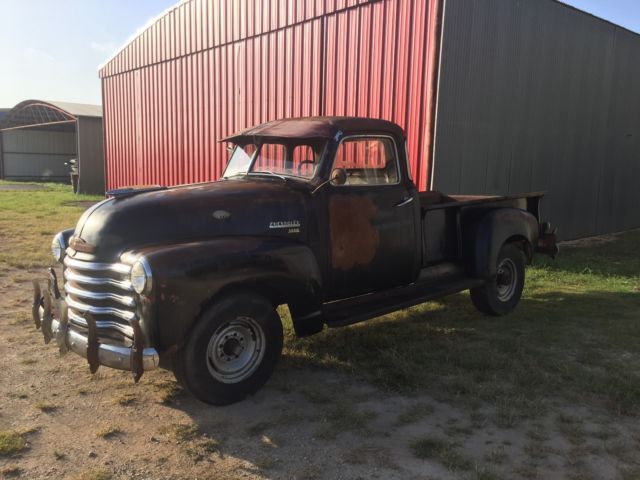 1949 chevy truck Ă¢â‚¬â€œ 5 window (rat-rod)