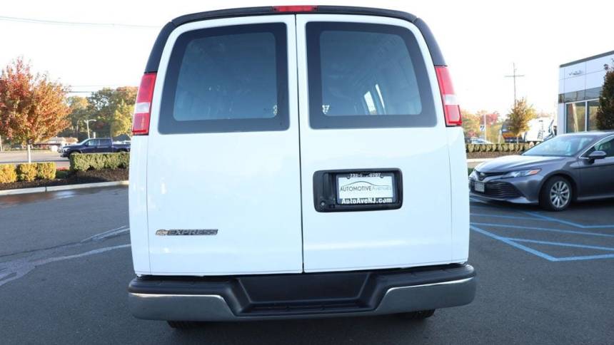 2021 chevrolet express 2500