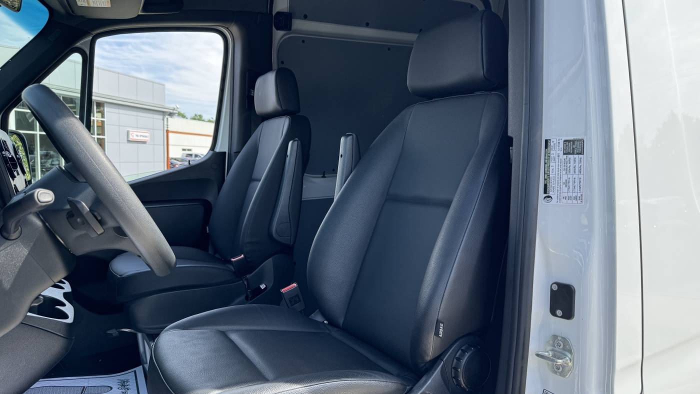 2023 mercedes-benz sprinter 2500