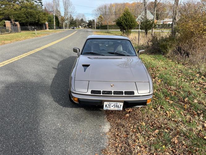 1982 porsche 924 in southold, new york