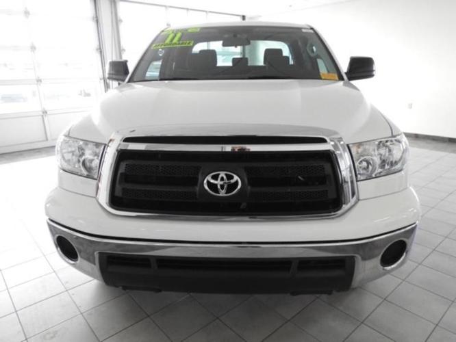 2011 toyota tundra grade 4x2 grade 4dr double cab pickup sb (4.6l v8 for sale in hutchinson, kansas