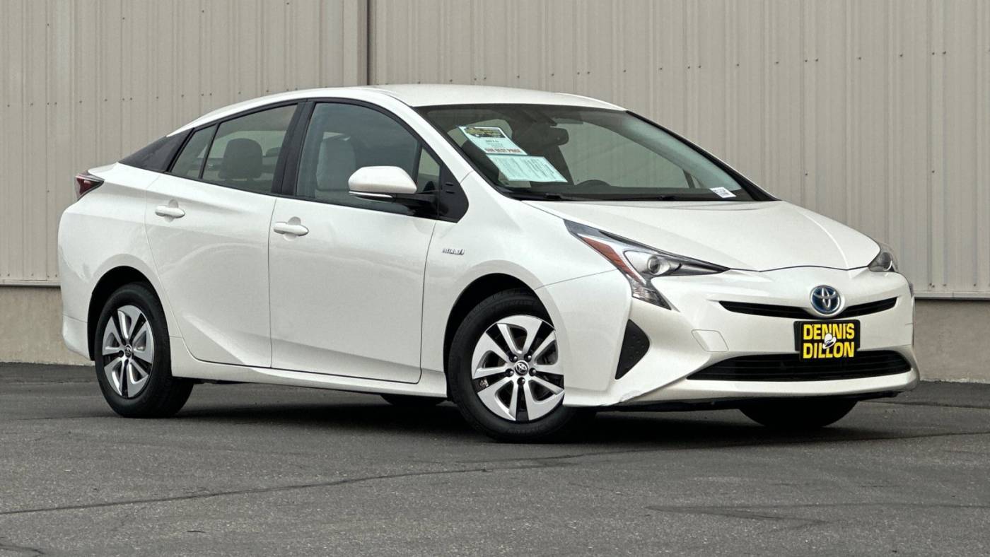 2016 toyota prius four