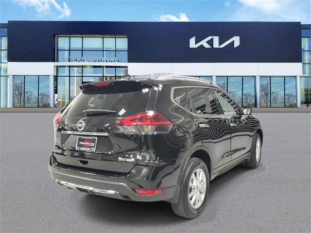 2018 nissan rogue sv