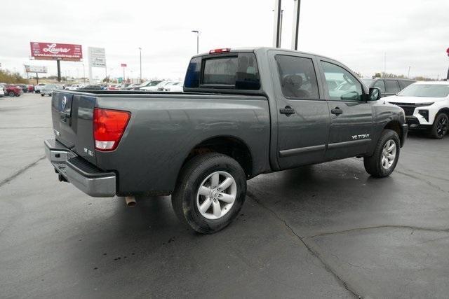 2011 nissan titan sv