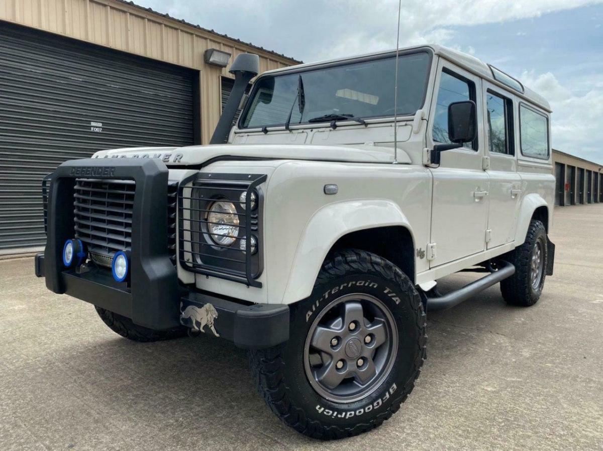 land rover defender 110 td5