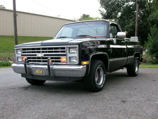1-owner 5.7 350fi, original black paint, rust free!! must see in north carolina