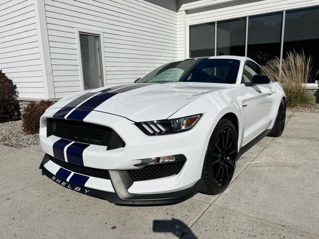 2016 ford shelby gt350 base