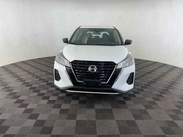 2021 nissan kicks s