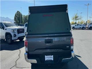 2022 Toyota Tacoma sr v6