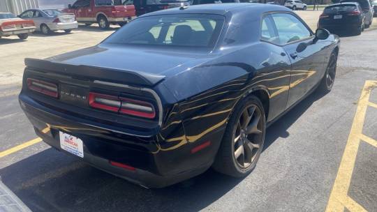 2019 dodge challenger r/t rwd