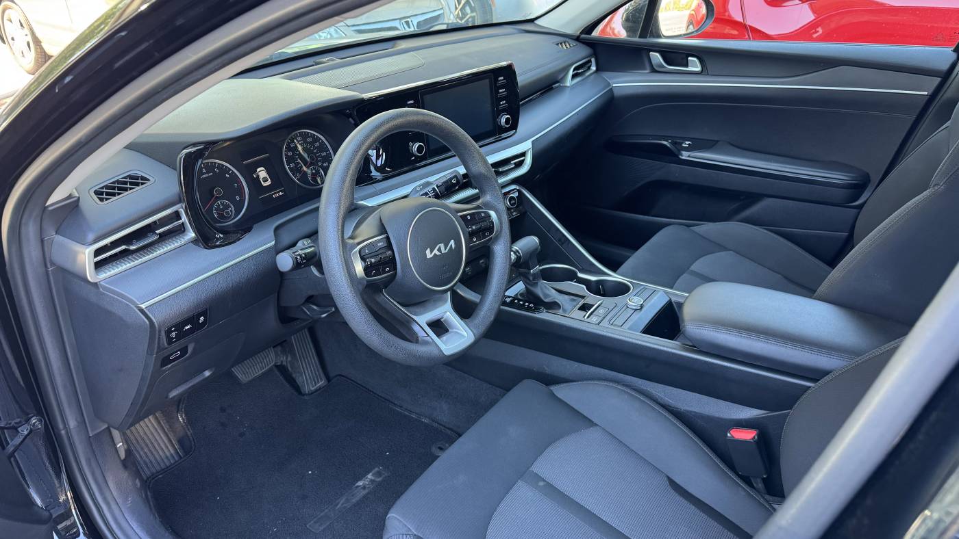 2022 kia k5 lxs