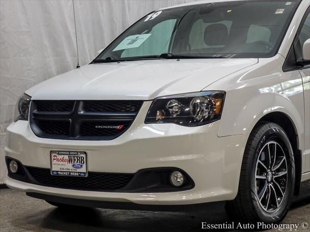 2019 dodge grand caravan se