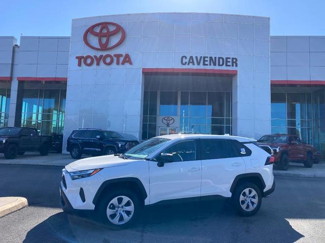 2024 toyota rav4 le