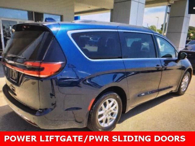 2022 chrysler pacifica touring l
