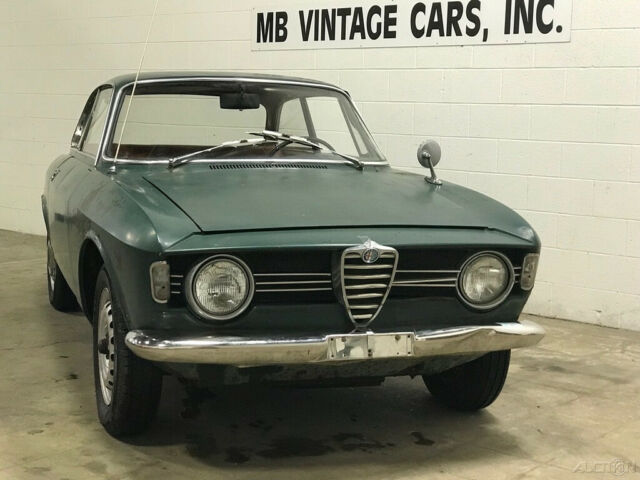 1965 afa romeo guilia sprint gt coupe, barn find!