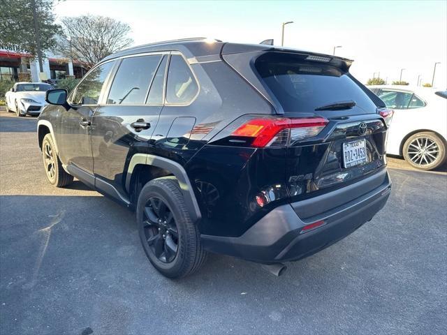 2021 toyota rav4 le