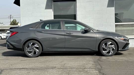 2025 Hyundai Elantra
