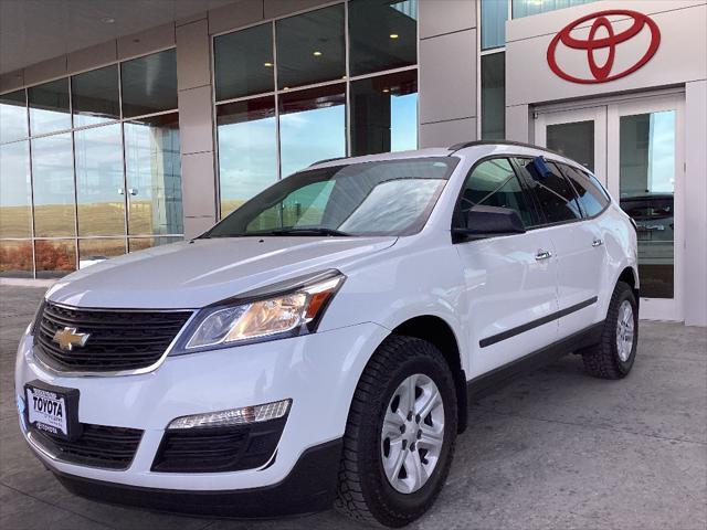 2017 chevrolet traverse ls