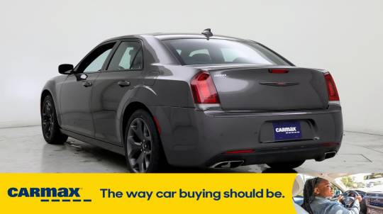 2021 Chrysler 300