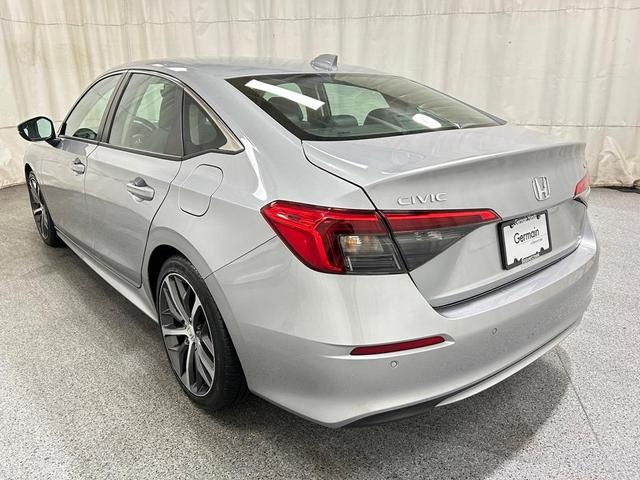 2022 honda civic touring