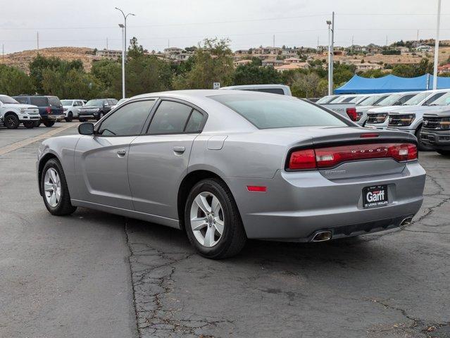 2013 dodge charger se