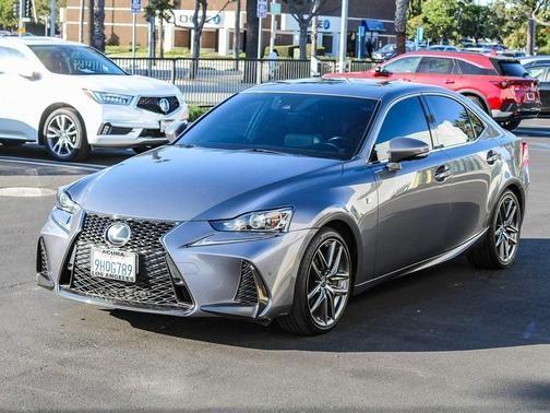 2018 lexus is 300