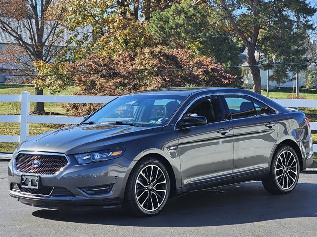 2019 ford taurus sho awd