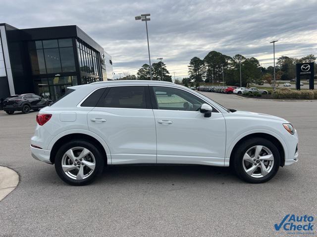 2022 audi q3 40 premium