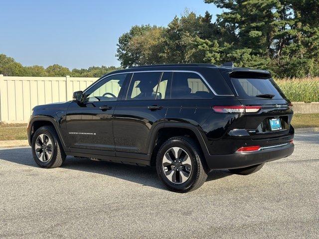 2024 jeep grand cherokee 4xe base