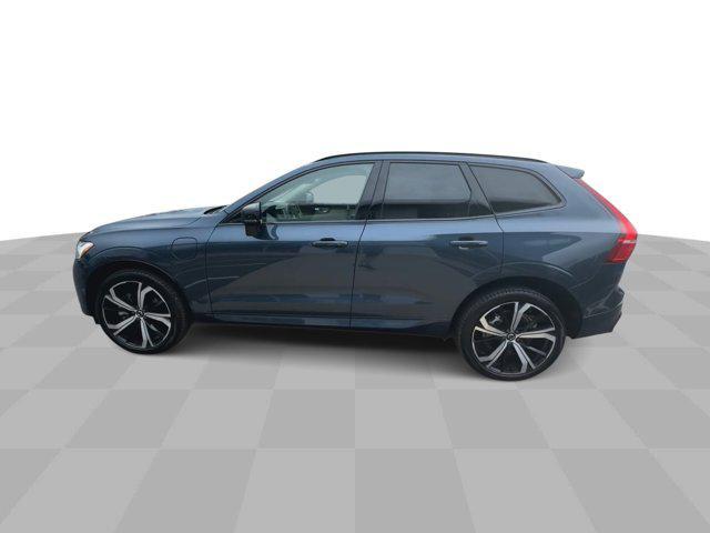 2024 volvo xc60 recharge plug-in hybrid t8 ultimate dark theme