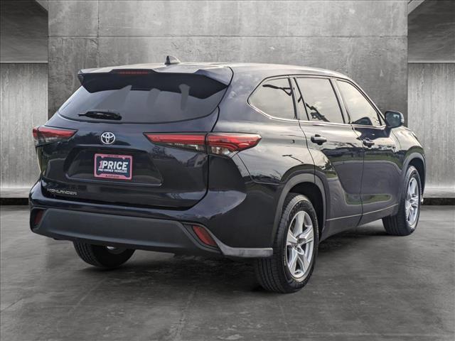 2022 toyota highlander l