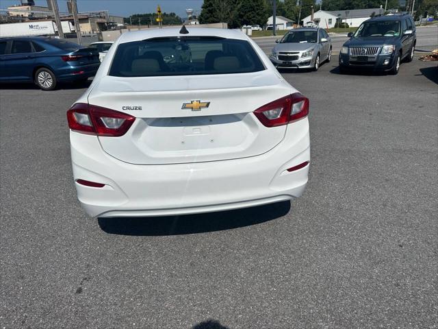 2018 chevrolet cruze ls