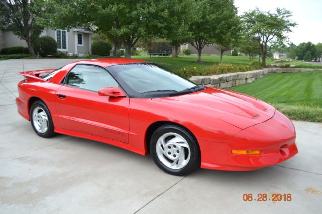 6,561 miles 1993 pontiac firebird trans am, mint condition