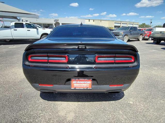 2022 dodge challenger srt hellcat