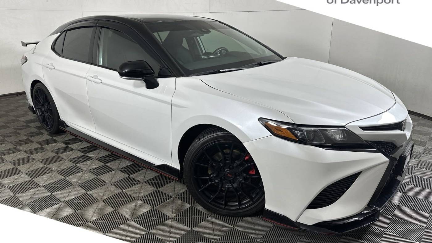 2022 toyota camry trd