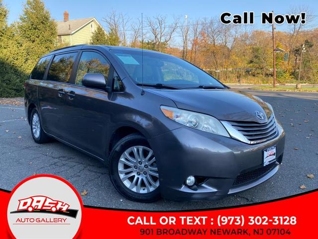 2013 toyota sienna xle