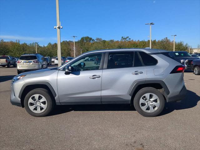 2023 toyota rav4 le