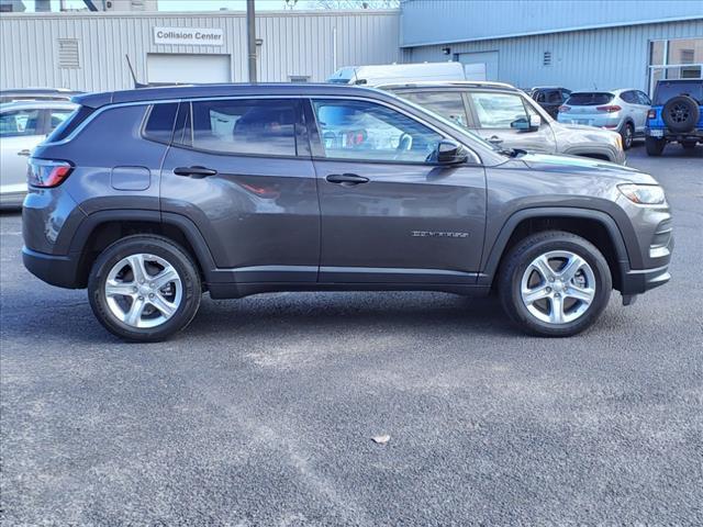 2023 jeep compass sport 4x4