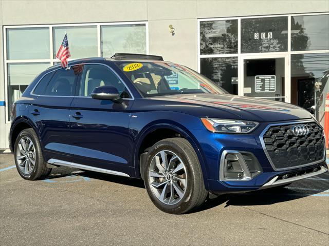 2022 audi q5 45 s line premium