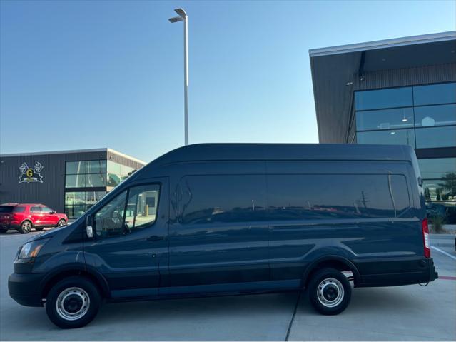 2019 ford transit-250 base