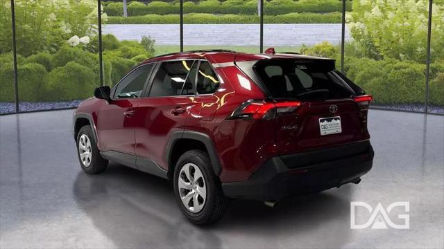 2021 toyota rav4 le