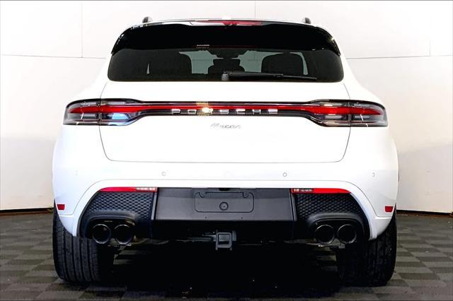 2023 porsche macan base