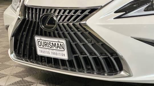 2025 Lexus ES