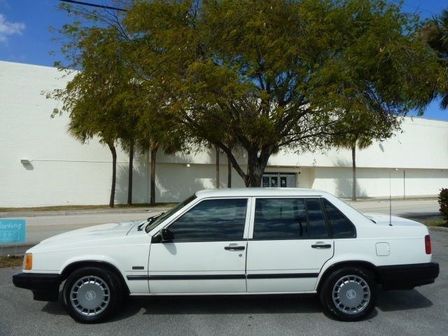1994 volvo 940 turbo - rare and in amazing condition! low miles! - warranty!