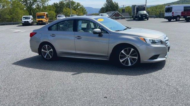 2017 subaru legacy limited