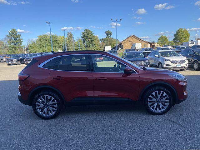 2022 ford escape titanium