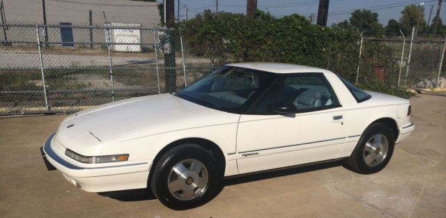 1990 buick reatta coupe, white, 50k original miles, show or drive