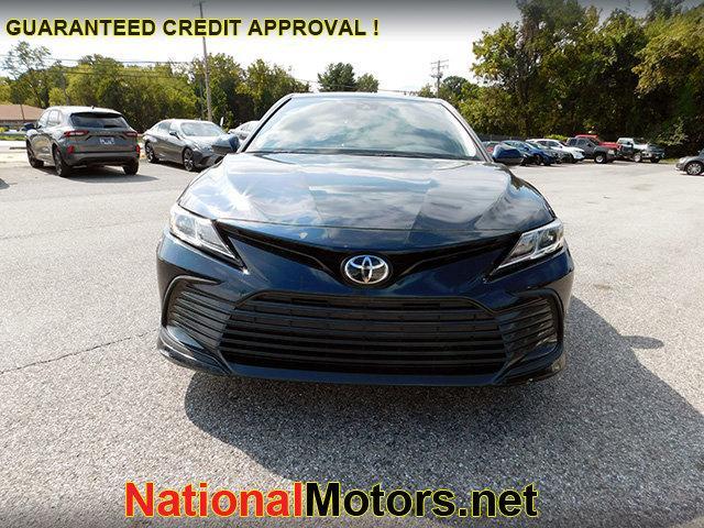 2021 toyota camry le