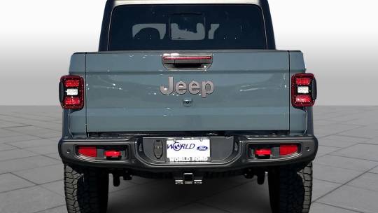 2024 Jeep Gladiator